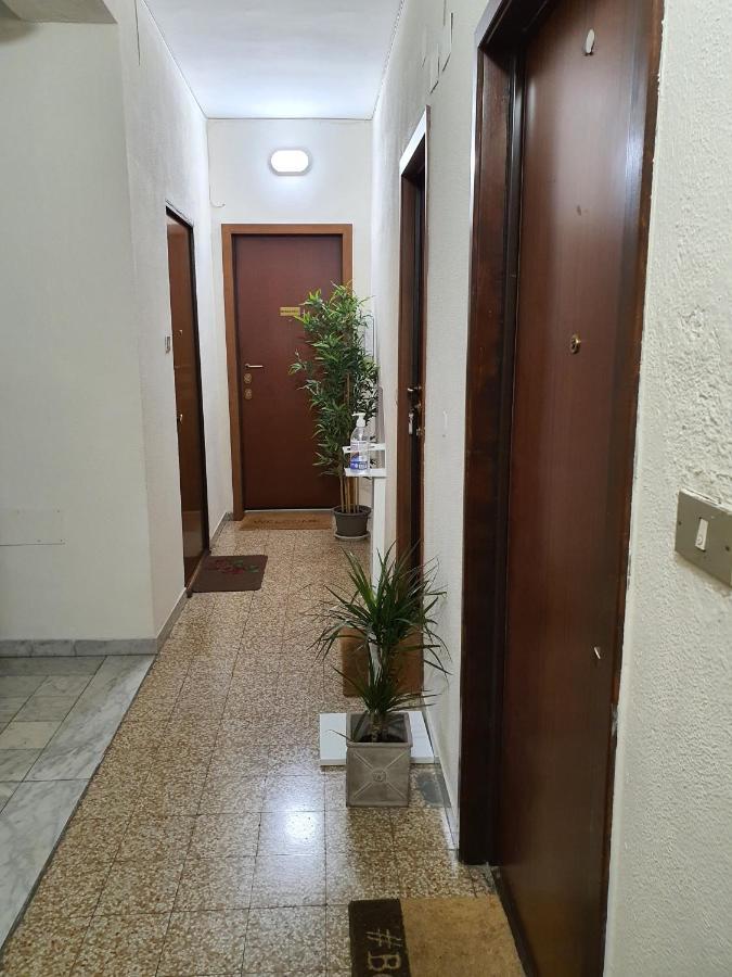 Cristel Apartment - 15 Min Da Milano - Parcheggio - Mono 2 Cormano Exterior foto